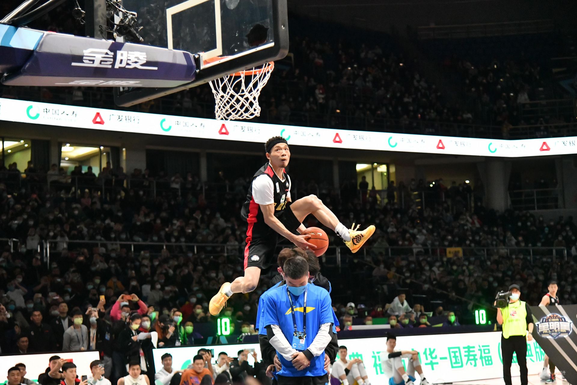 十枚金牌 十枚金牌